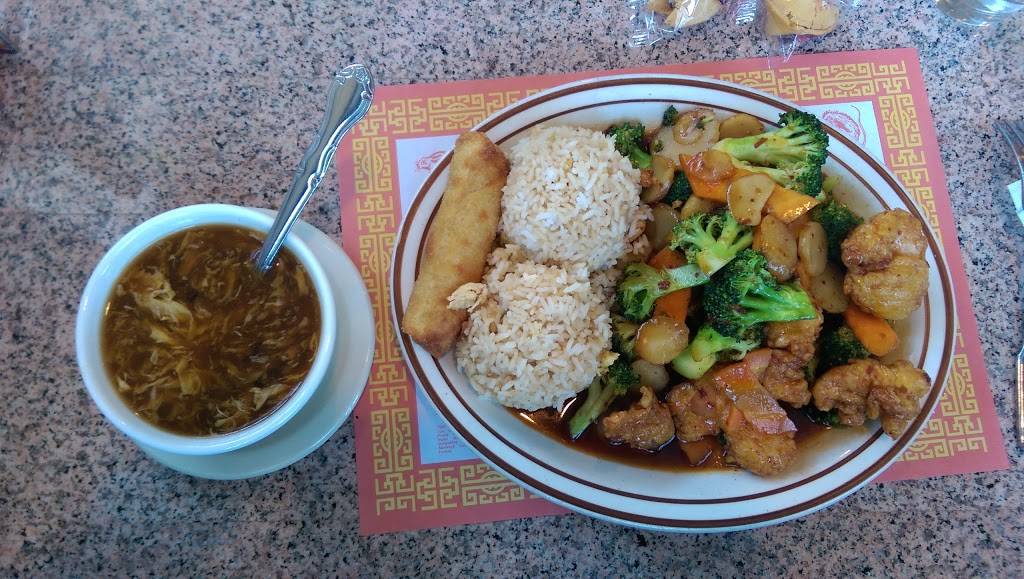 Golden Wok Restaurant | restaurant | Located in, 3468 Ella Blvd, Houston, TX 77018, USA | 7139571551 OR +1 713-957-1551