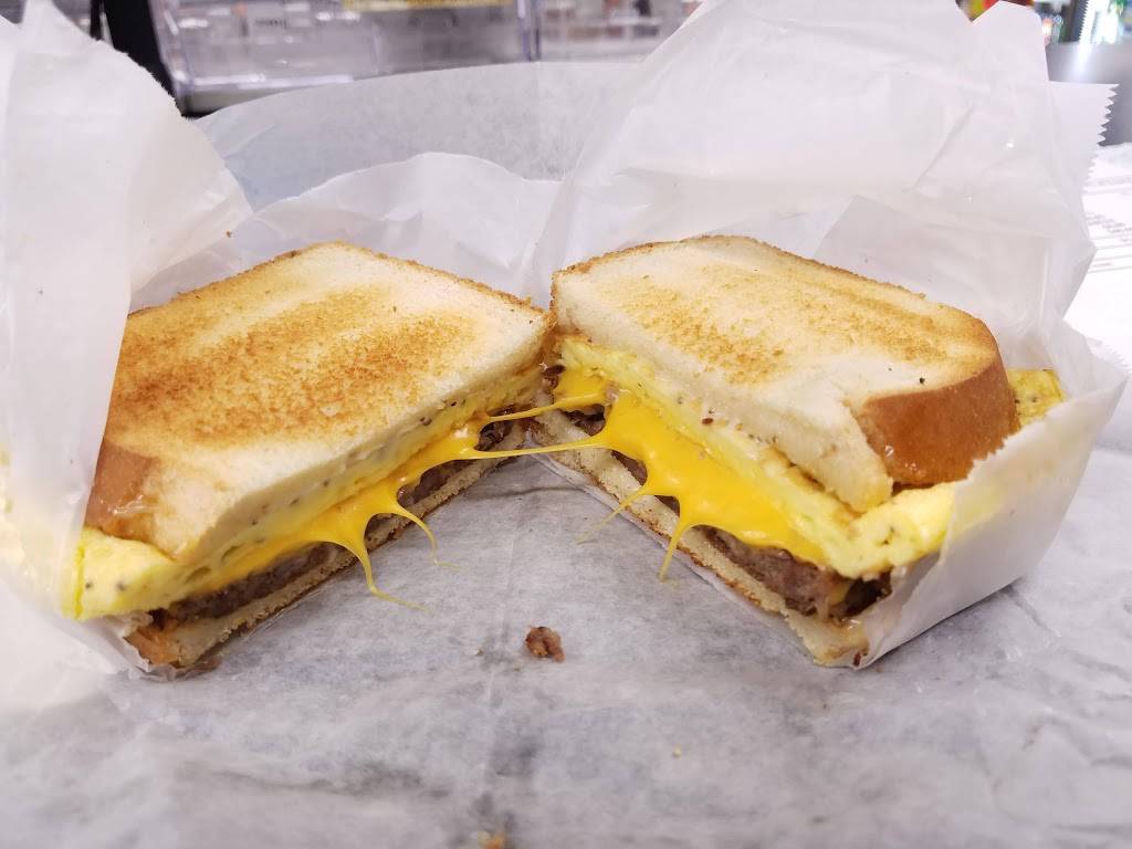 Johnsons Family Grill | restaurant | 1924, 142 W Murphy St, Madison, NC 27025, USA | 3365486170 OR +1 336-548-6170