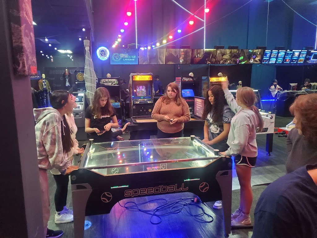 Orions Landing | restaurant | 3800 Lake Shore Rd, Blasdell, NY 14219, USA | 7165410102 OR +1 716-541-0102