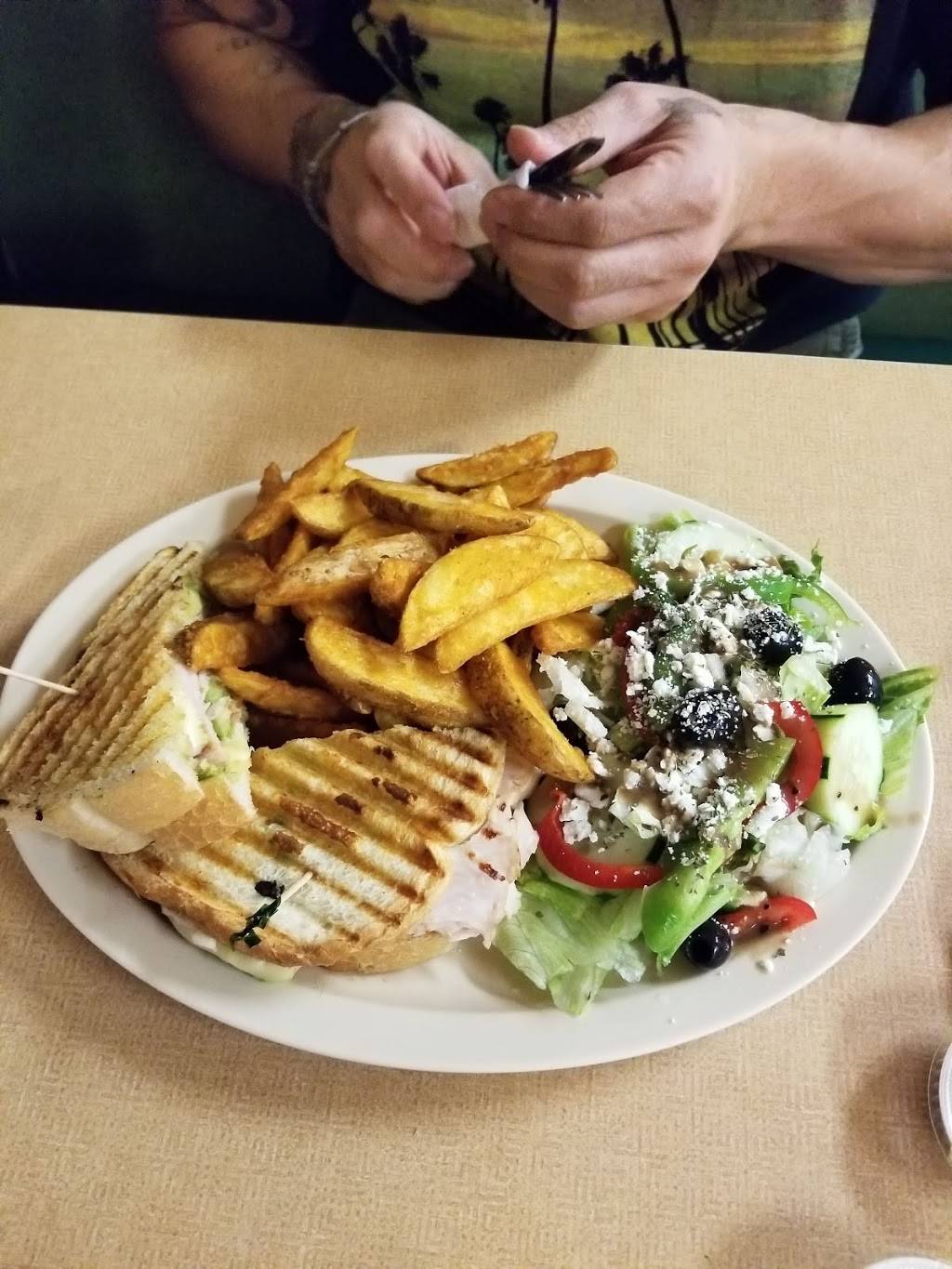 Speedway Grill | restaurant | 8922 Beech Ave A, Fontana, CA 92335, USA | 9093569644 OR +1 909-356-9644