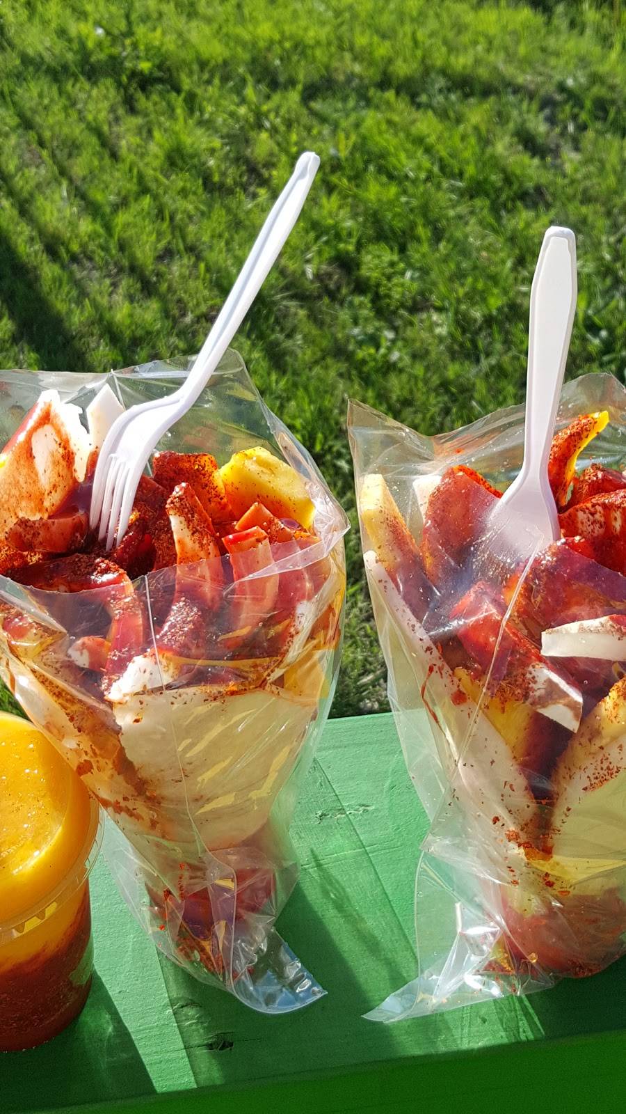 El Antojito Fruteria | restaurant | 210 N Ira Ave, Dallas, TX 75211, USA | 2143331990 OR +1 214-333-1990