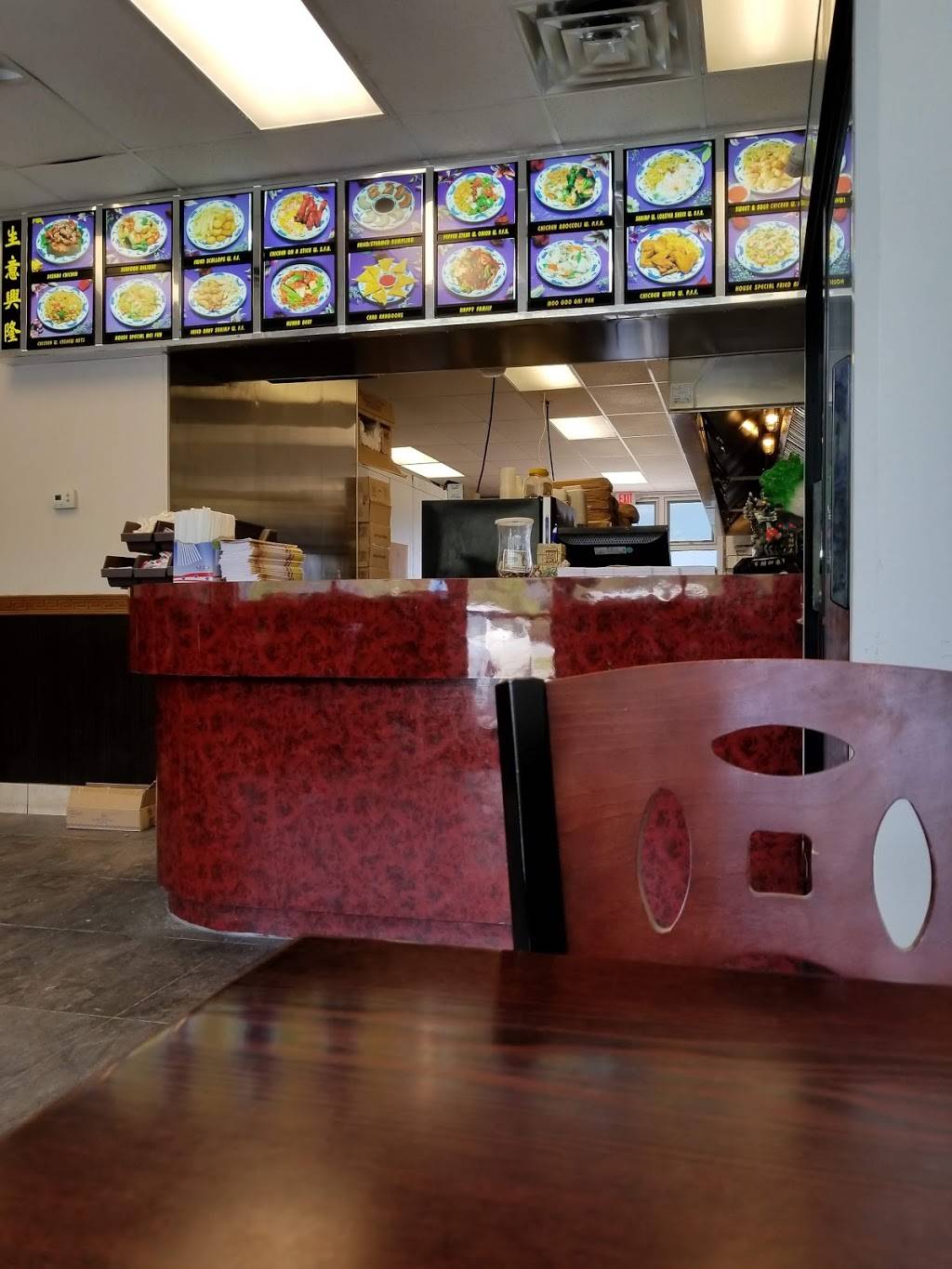 Golden house | restaurant | 111 Foxbank Plantation Blvd, Moncks Corner, SC 29461, USA | 8437615260 OR +1 843-761-5260