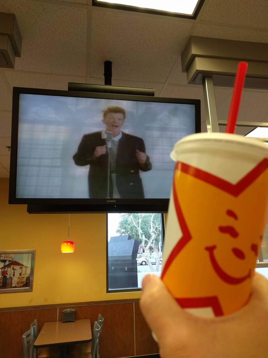 Carls Jr. | restaurant | 85 E Germann Rd, Gilbert, AZ 85297, USA | 4808990644 OR +1 480-899-0644