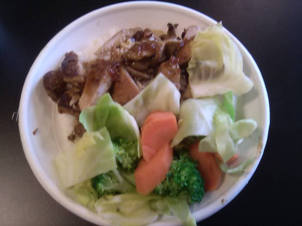 Fresh Fork Grill | restaurant | 3018 Service Rd #101, Ceres, CA 95307, USA | 2095668363 OR +1 209-566-8363