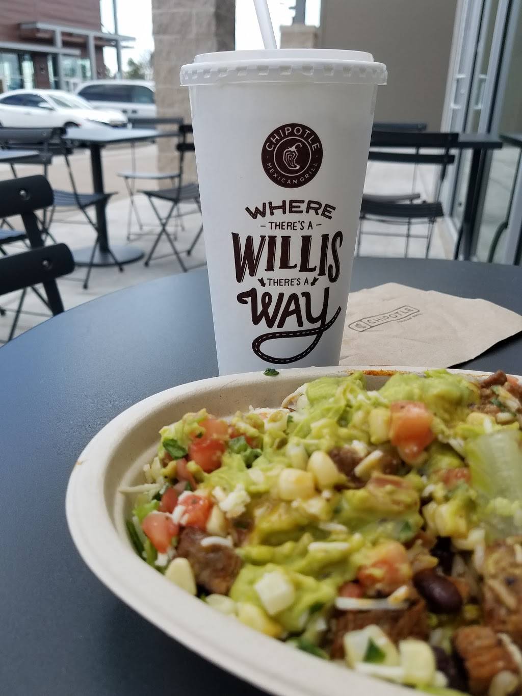 Chipotle Mexican Grill | restaurant | 6801 N Mesa St, El Paso, TX 79912, USA | 9158428588 OR +1 915-842-8588