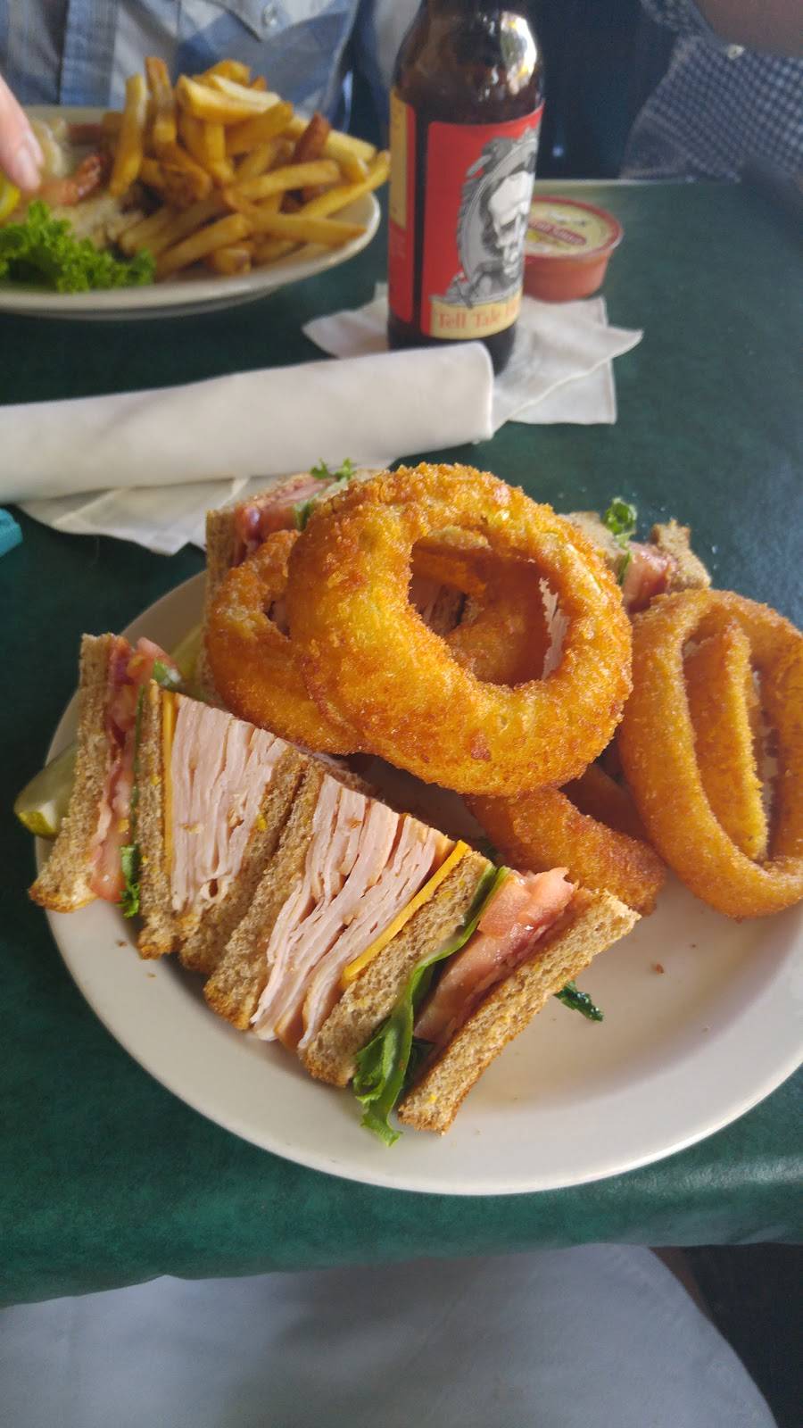 The Raven | restaurant | 1200 Atlantic Ave, Virginia Beach, VA 23451, USA | 7574251200 OR +1 757-425-1200