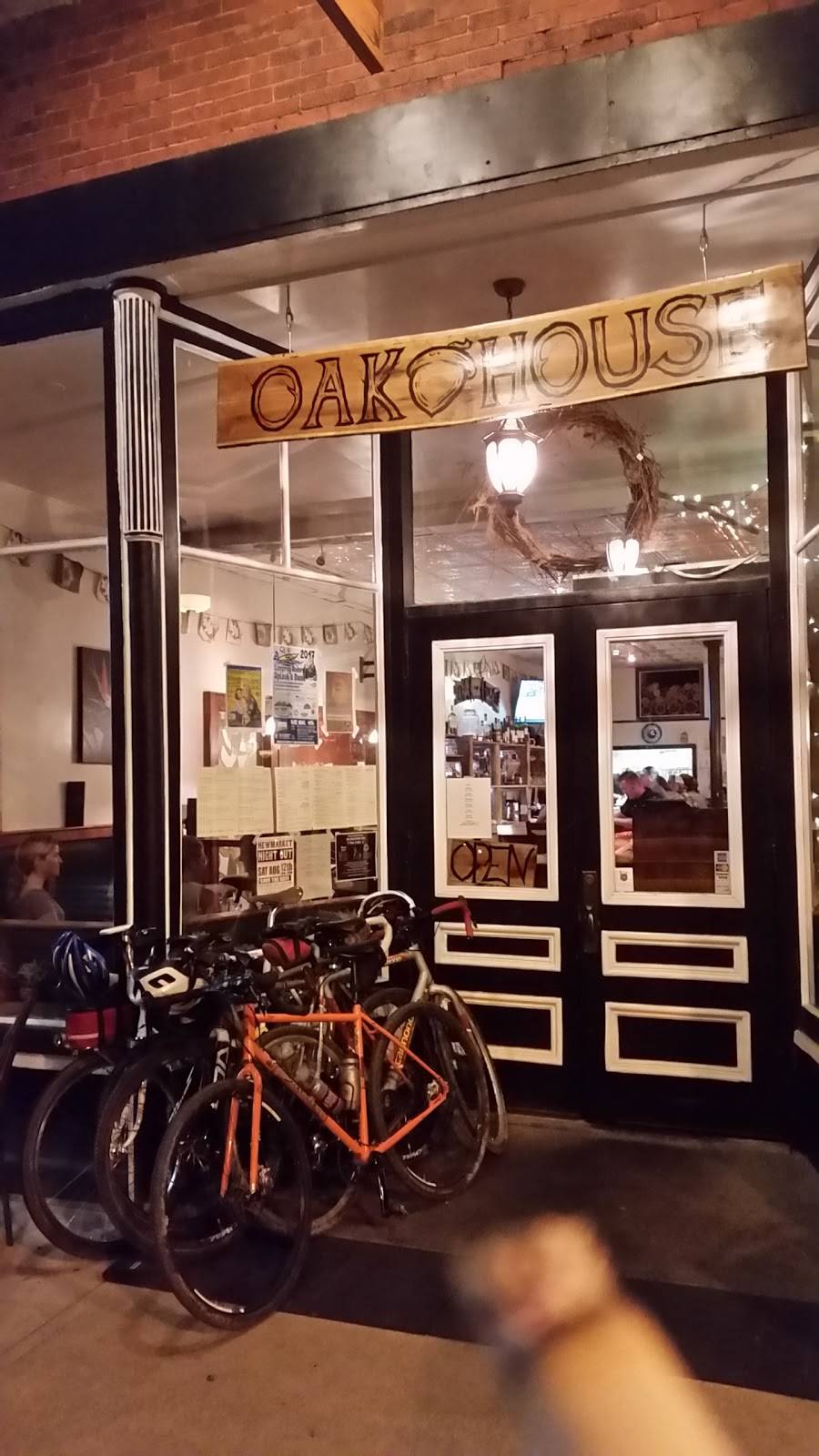The Oak House | restaurant | 110 Main St, Newmarket, NH 03857, USA | 6032925893 OR +1 603-292-5893