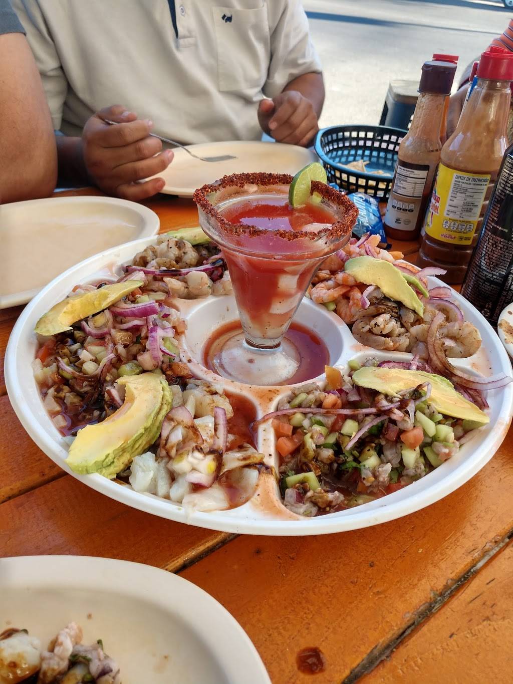 La Tostadota | restaurant | Espinoza, 21410 Tecate, B.C., Mexico | 016651226746 OR +52 665 122 6746