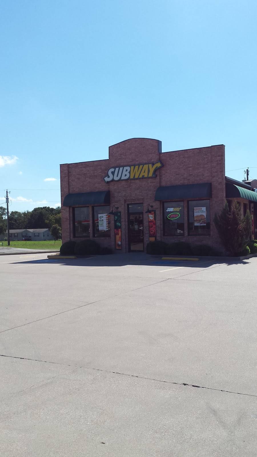 Subway | restaurant | 847 US-84, Teague, TX 75860, USA | 2547393066 OR +1 254-739-3066