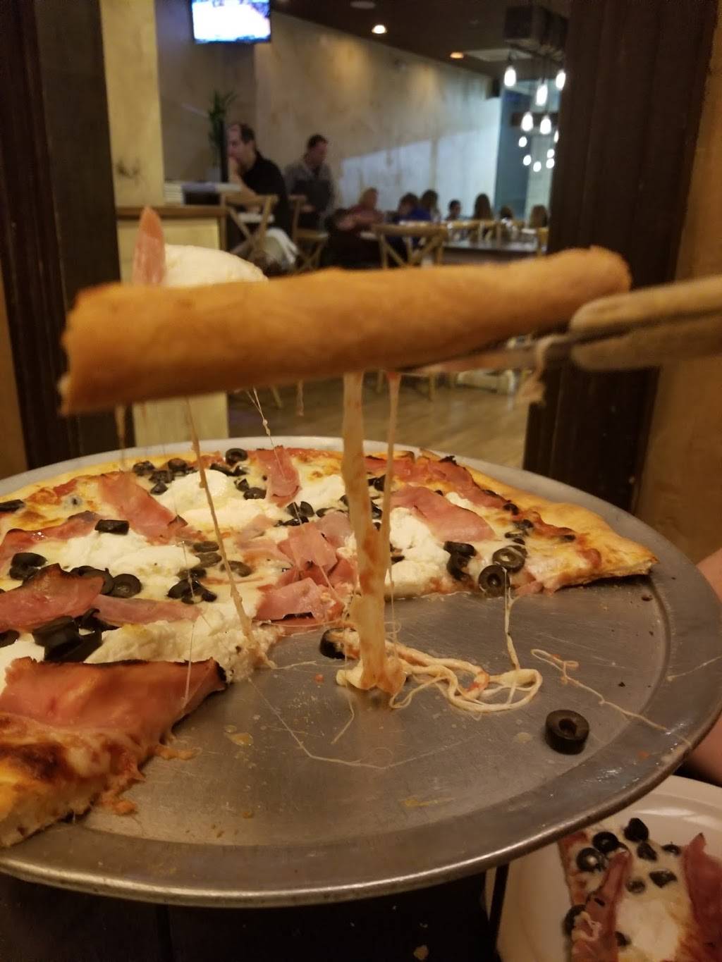 Villa Pizzeria Ristorante | restaurant | 411 Barnum Avenue Cutoff, Stratford, CT 06614, USA | 2033772033 OR +1 203-377-2033