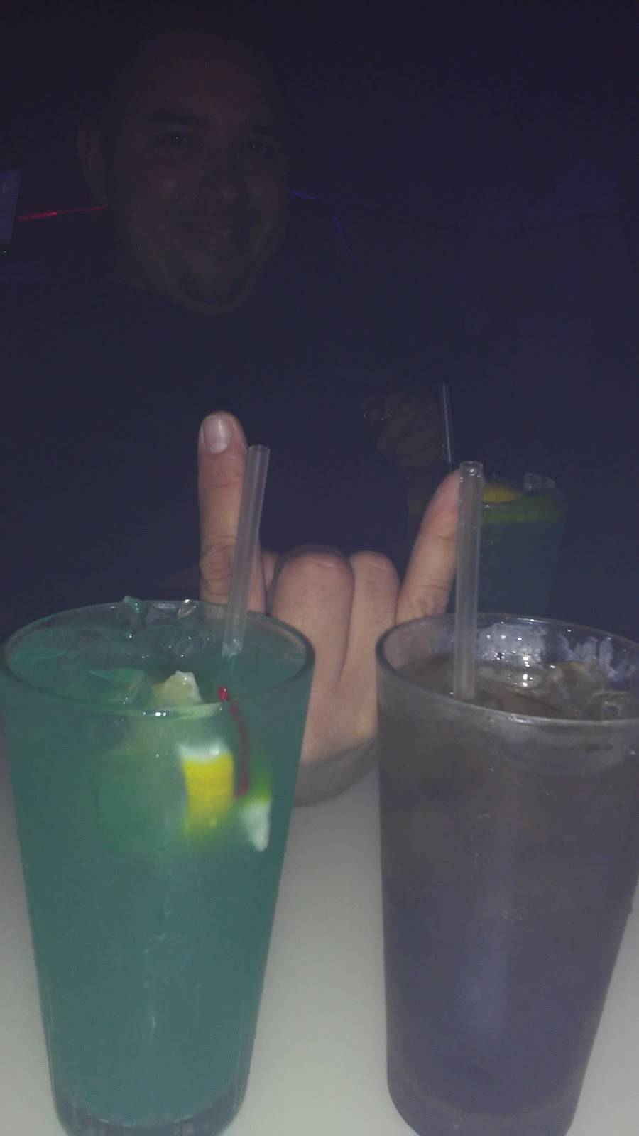 El Patio Bar & Grill | restaurant | 350 Jersey Ave, New Brunswick, NJ 08901, USA | 7322472929 OR +1 732-247-2929