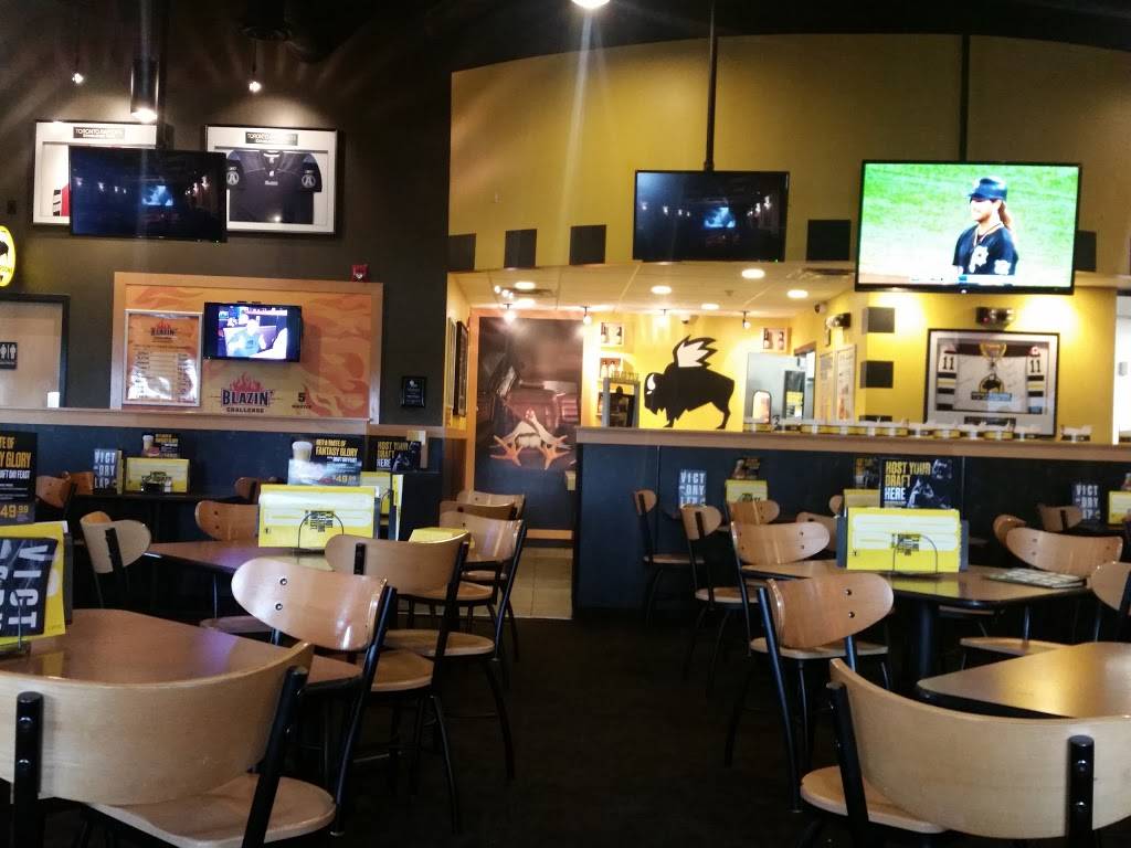 Buffalo Wild Wings | meal takeaway | 903 Taunton Rd E, Oshawa, ON L1H 7K5, Canada | 9057258447 OR +1 905-725-8447