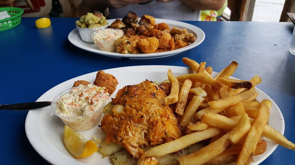 Phillippi Creek Oyster Bar | restaurant | 5353 S Tamiami Trail, Sarasota, FL 34231, USA | 9419254444 OR +1 941-925-4444