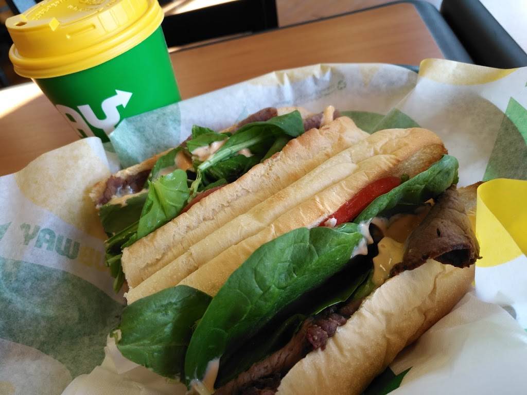 Subway | restaurant | 9900 Universal Blvd, Orlando, FL 32819, USA | 4079651323 OR +1 407-965-1323