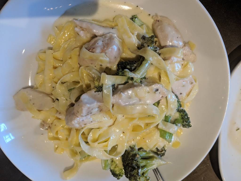 Basta Pasta Perry Hall | restaurant | 9629 Belair Rd, Nottingham, MD 21236, USA | 4105137971 OR +1 410-513-7971