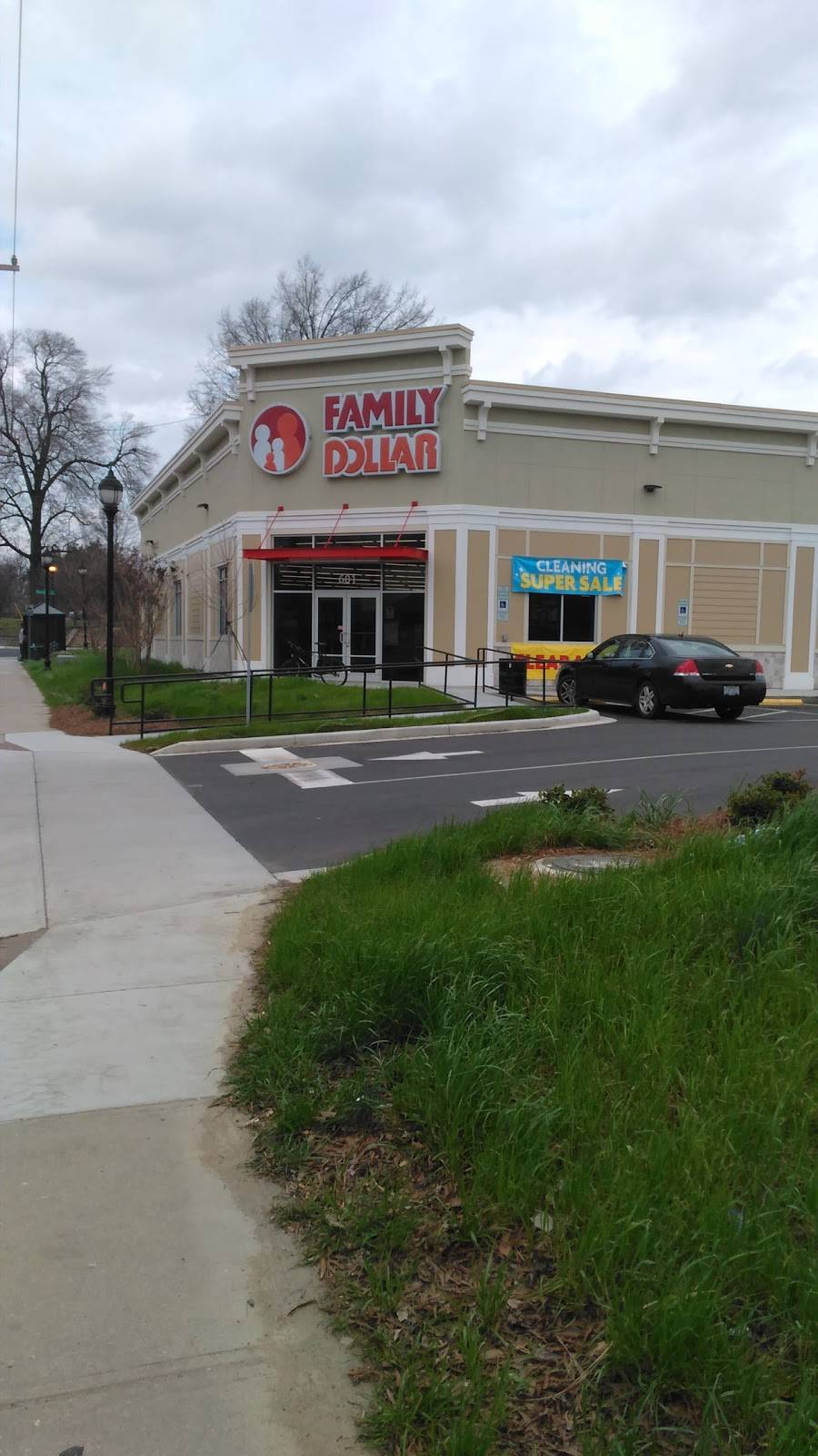 Churchs Chicken | restaurant | 611 Martin Luther King Jr Dr, Greensboro, NC 27406, USA | 3362740456 OR +1 336-274-0456