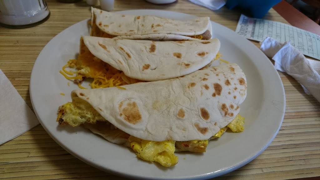 Adolfos Cafe | restaurant | 321 Fredericksburg Rd, San Antonio, TX 78201, USA | 2107256069 OR +1 210-725-6069