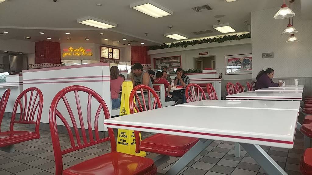In-N-Out Burger | restaurant | 381 W Esplanade Dr, Oxnard, CA 93036, USA | 8007861000 OR +1 800-786-1000