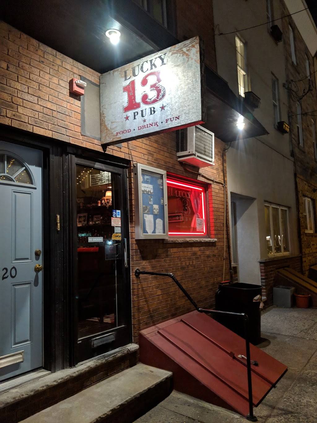 Lucky 13 Pub | restaurant | 1820 S 13th St, Philadelphia, PA 19148, USA | 2153368467 OR +1 215-336-8467