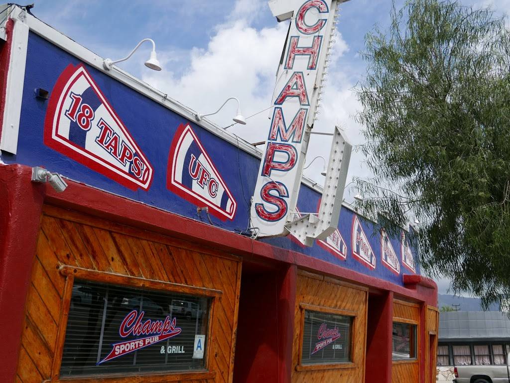Champs Sports Pub | restaurant | 4103 W Burbank Blvd, Burbank, CA 91505, USA | 8188409493 OR +1 818-840-9493