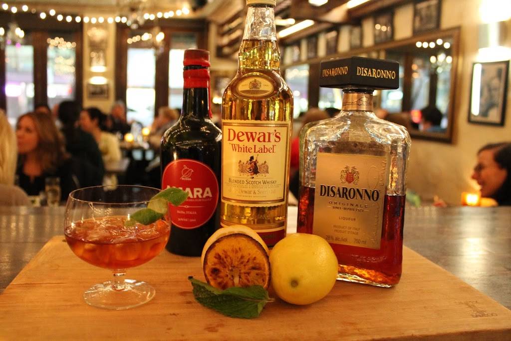 La Vecchia Restaurant Uptown | restaurant | 2405 Yonge St A, Toronto, ON M4P 2E7, Canada | 4164890630 OR +1 416-489-0630