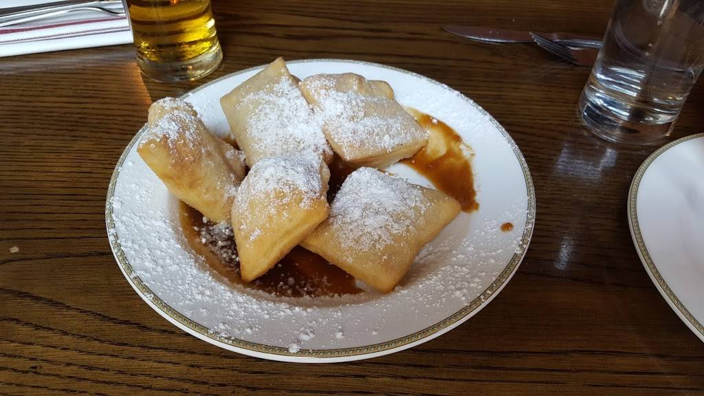 Beuchert’s Saloon | restaurant | 623 Pennsylvania Ave SE, Washington, DC 20003, USA | 2027331384 OR +1 202-733-1384