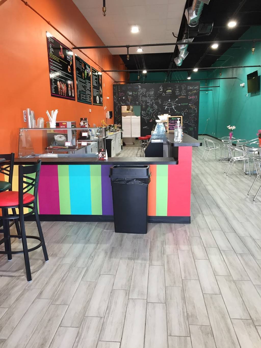 Frozen World | restaurant | 5108 15th St E #402, Bradenton, FL 34203, USA | 9412420498 OR +1 941-242-0498