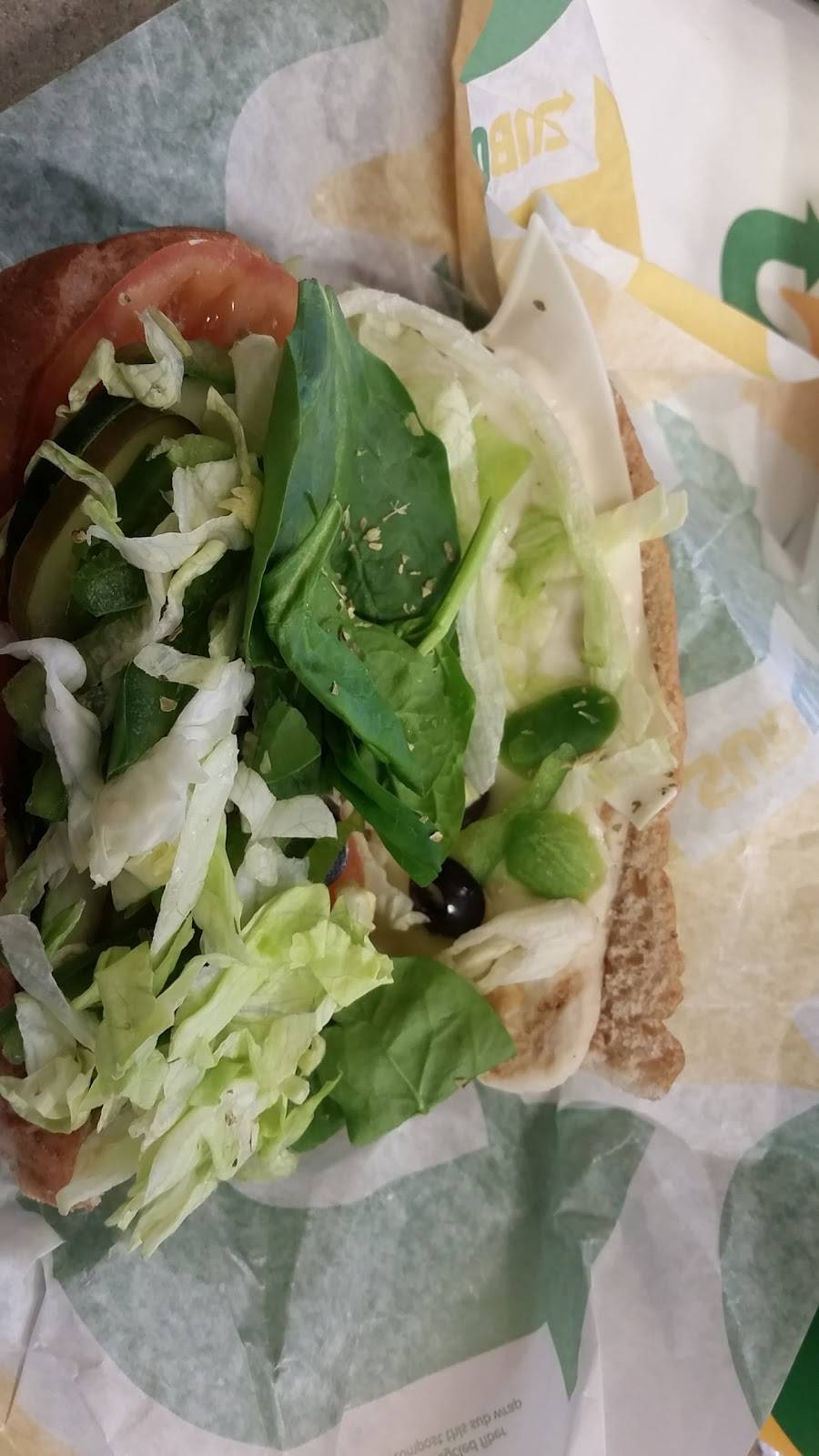 Subway | restaurant | 3433 Spring St, Racine, WI 53405, USA | 2628330158 OR +1 262-833-0158