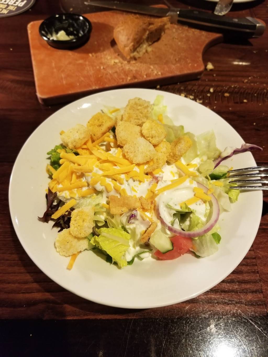 LongHorn Steakhouse | meal takeaway | 15531 South La Grange Road, Orland Park, IL 60462, USA | 7084032206 OR +1 708-403-2206