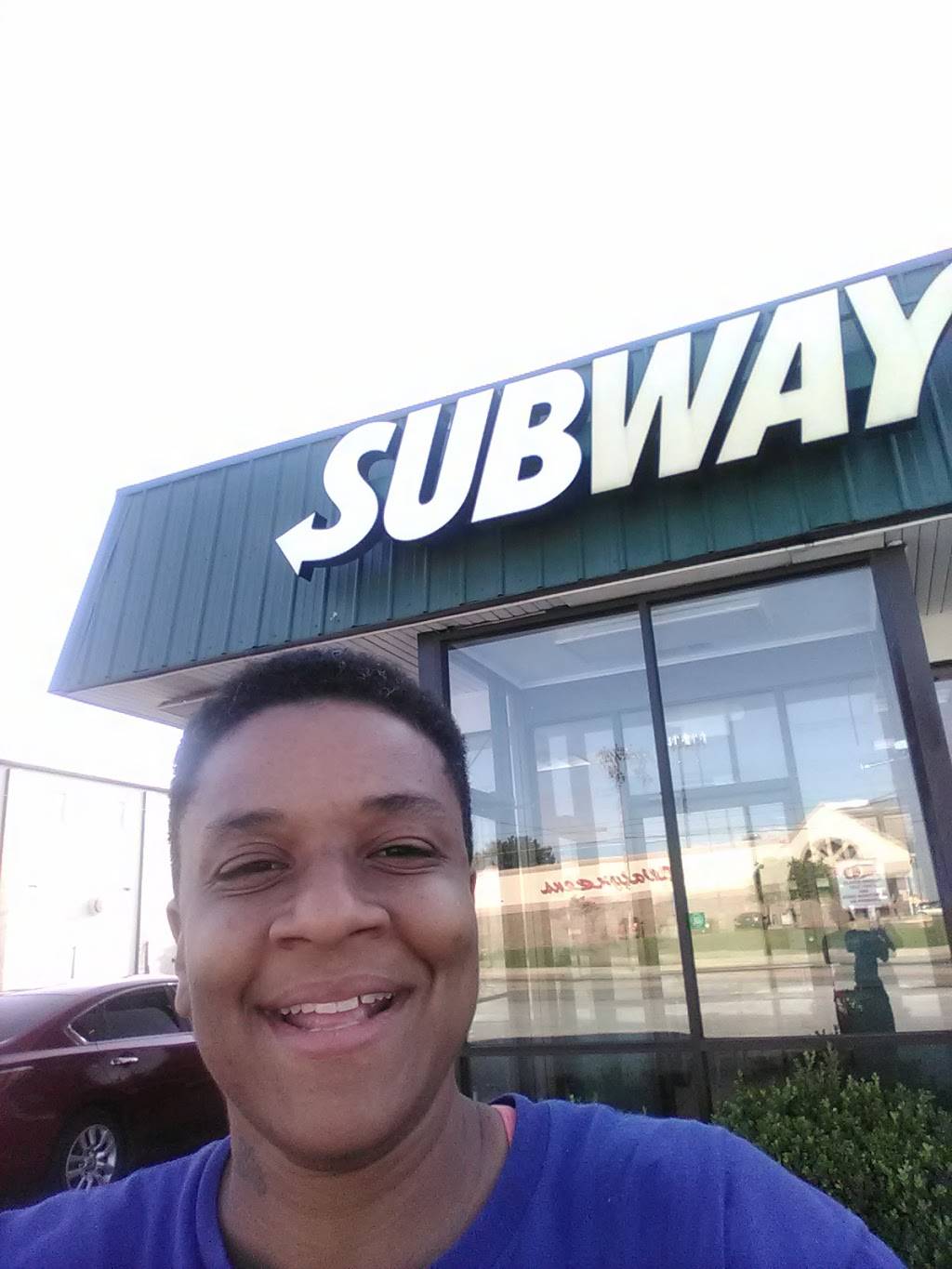 Subway Restaurants | restaurant | 2108 S Memorial Dr, Tulsa, OK 74129, USA | 9186657747 OR +1 918-665-7747
