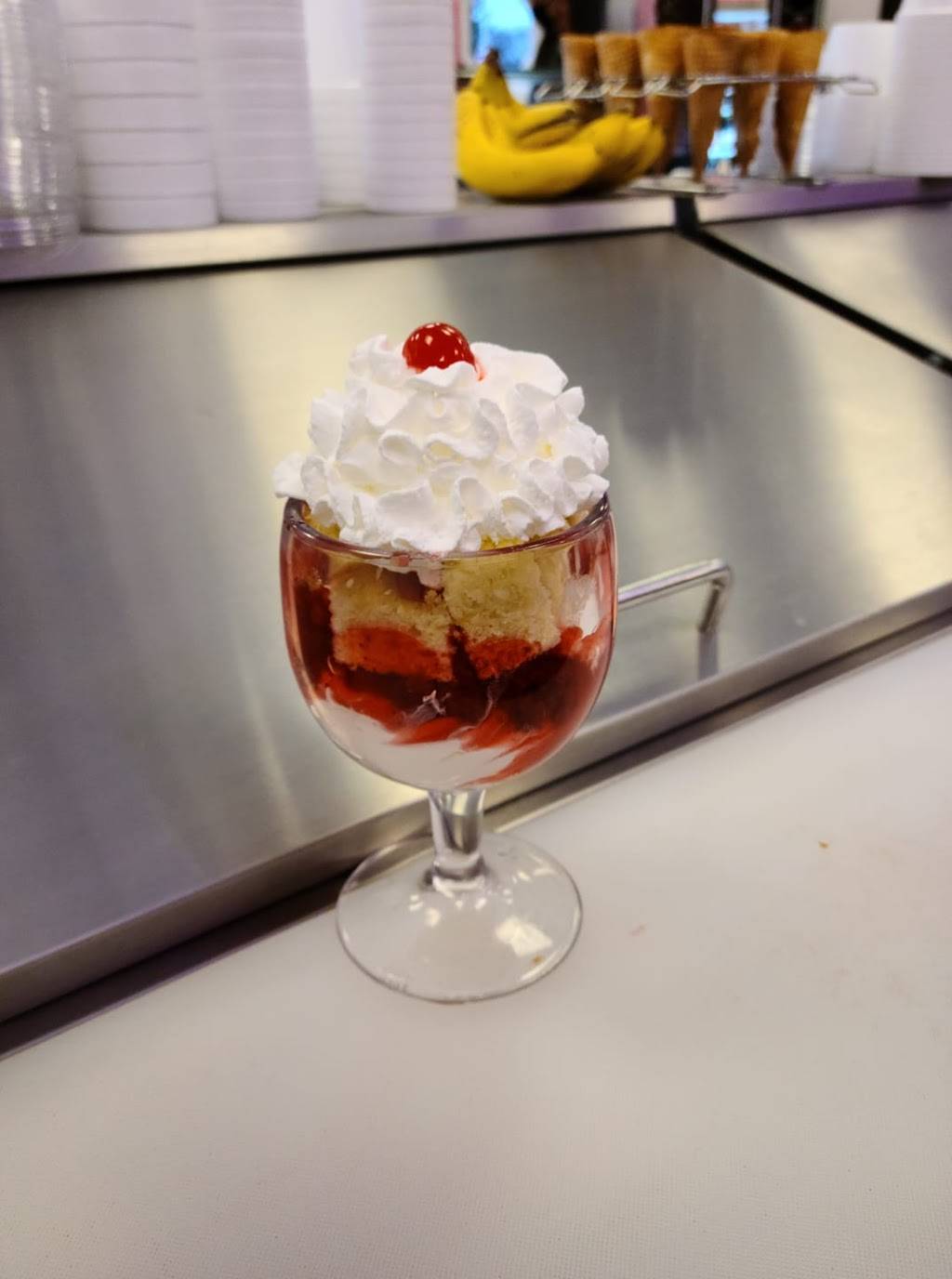 DATs Eats, Treats, & Sweets | restaurant | 5684 Sullivan Trail, Nazareth, PA 18064, USA | 6103658650 OR +1 610-365-8650