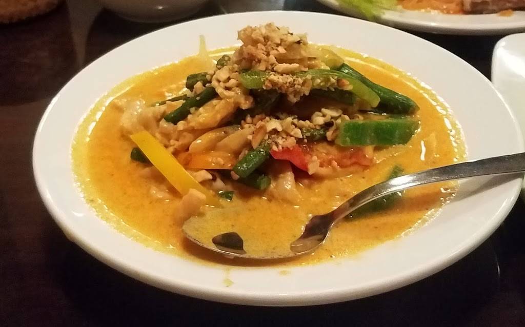 Ono Thai | restaurant | 91-896 Makule Rd Ste 106, Ewa Beach, HI 96706, USA | 8086895808 OR +1 808-689-5808