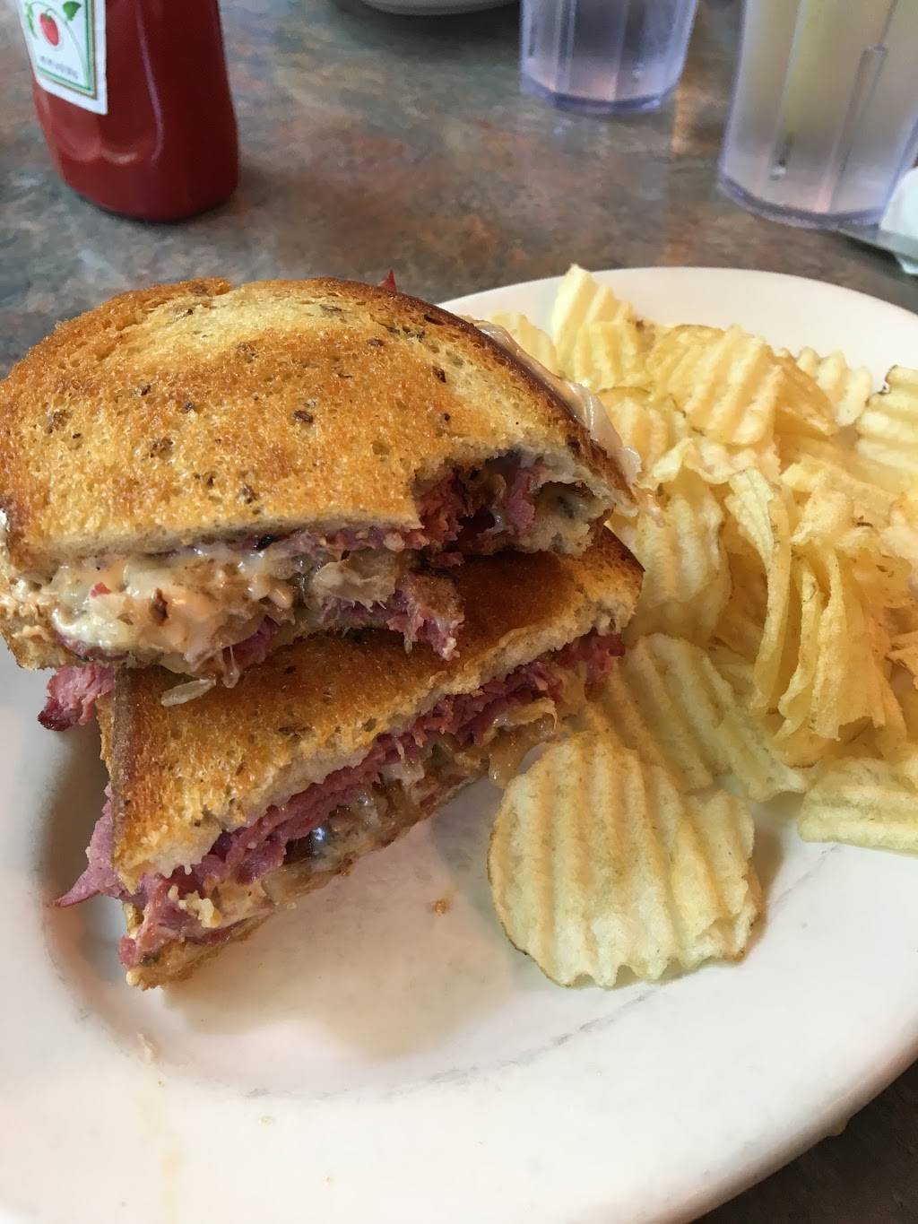 Foot of the Mountain Restaurant | restaurant | 14191 Buchanan Trail W, Mercersburg, PA 17236, USA | 7173282960 OR +1 717-328-2960