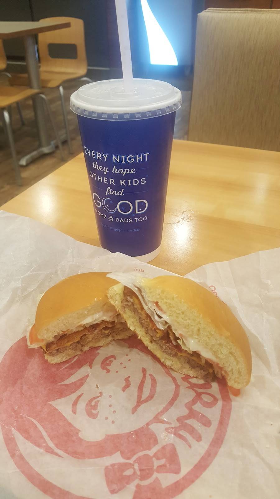 Wendys | restaurant | 9307 Potranco Rd, San Antonio, TX 78251, USA | 2106477818 OR +1 210-647-7818