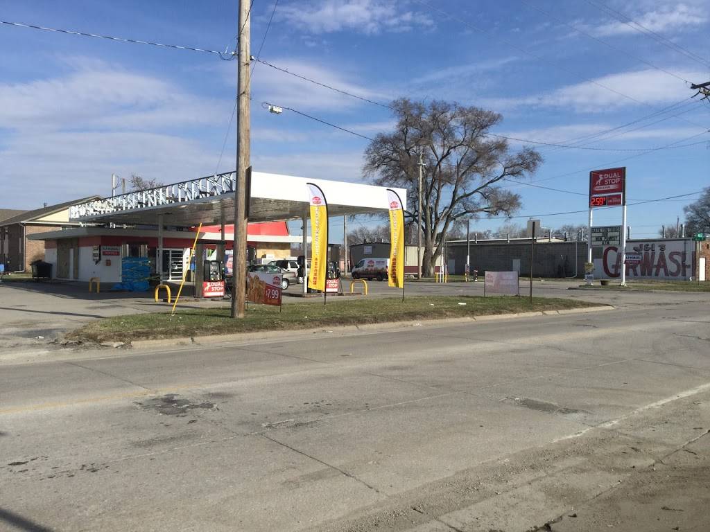 Krispy Krunchy Chicken | restaurant | 1305 N 25th St, Council Bluffs, IA 51501, USA | 7123289281 OR +1 712-328-9281