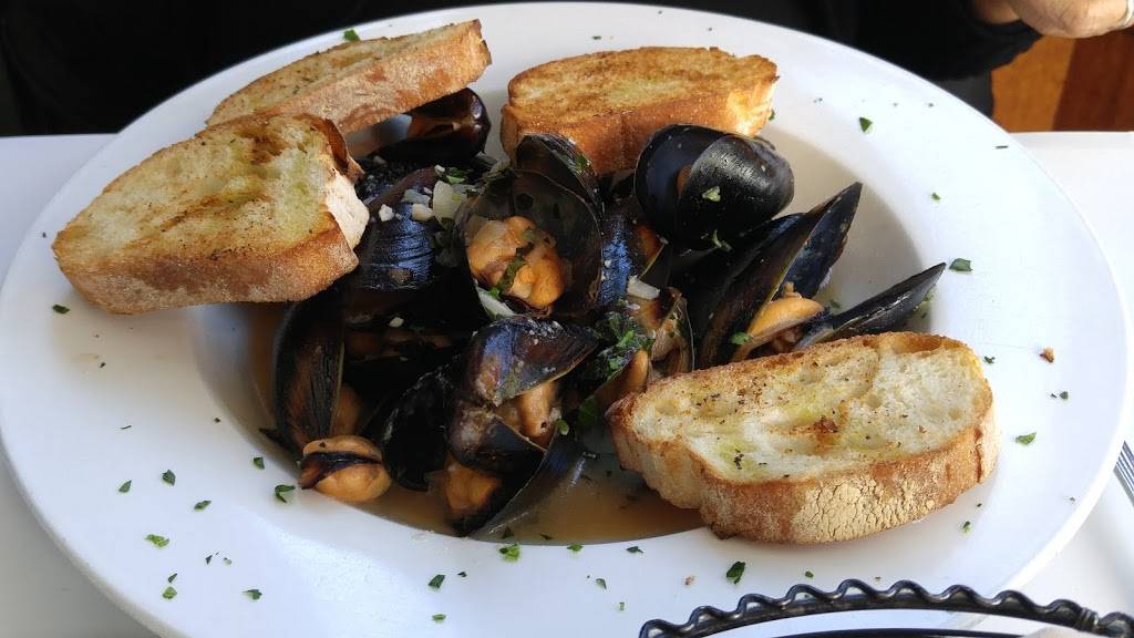 Il Vicolo Trattoria | restaurant | 116 N Oak Park Ave, Oak Park, IL 60301, USA | 7083865801 OR +1 708-386-5801