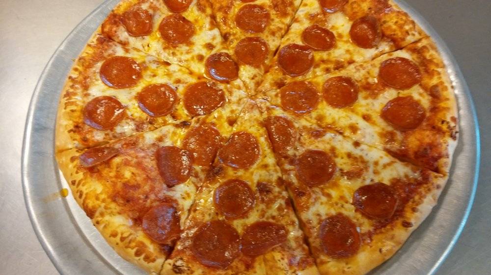 Ricos Pizza | restaurant | 16385 Schendel Ave, Delhi, CA 95315, USA | 2096347426 OR +1 209-634-7426