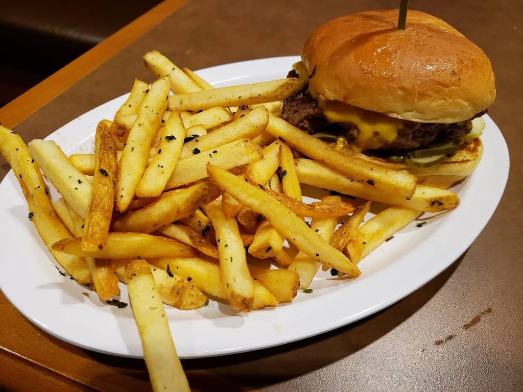 The Burger Bar by Wegmans | restaurant | 3850 Mystic Valley Pkwy, Medford, MA 02155, USA | 3392215760 OR +1 339-221-5760