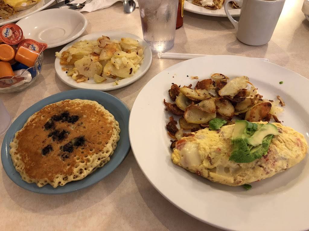 Somonauk Pancake House | restaurant | 740 E Market St, Somonauk, IL 60552, USA | 8154981000 OR +1 815-498-1000