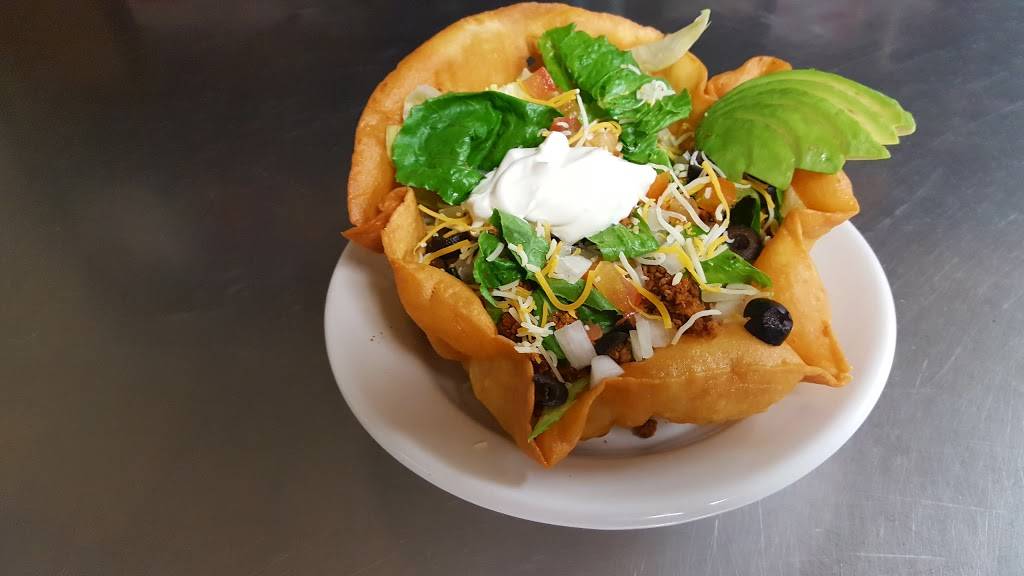 Hilliards Corner Lounge | restaurant | 3508 18th St, Wayland, MI 49348, USA | 2697933130 OR +1 269-793-3130