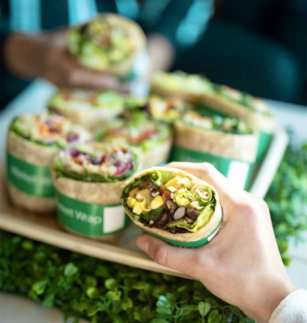 Freshii | restaurant | 2709 University Dr, Auburn Hills, MI 48326, USA | 2489757891 OR +1 248-975-7891