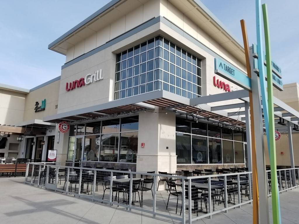 Luna Grill - Oxnard | restaurant | 691 Collection Blvd #1100, Oxnard, CA 93036, USA | 8052781115 OR +1 805-278-1115