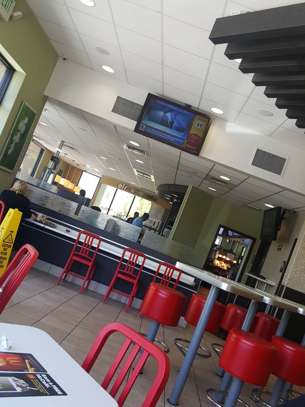 McDonalds | restaurant | 27776 McBean Pkwy, Valencia, CA 91354, USA | 6612978296 OR +1 661-297-8296