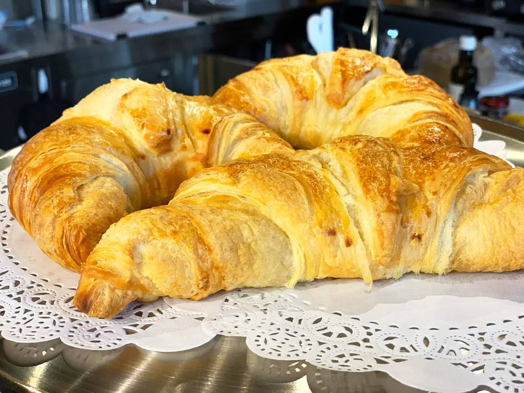 Chaplin Gourmet Market | bakery | 180 E Dania Beach Blvd #104, FL, Dania Beach, FL 33004, USA | 9549958106 OR +1 954-995-8106