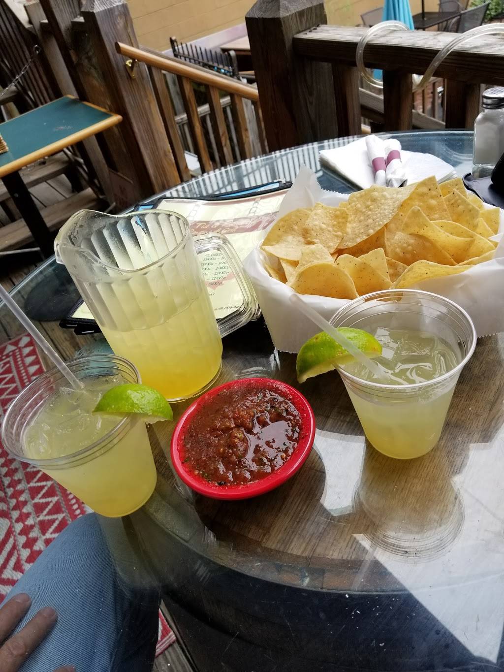 La Tia and Panchos Cantina Grill | restaurant | 140 N Main St, St Charles, MO 63301, USA | 6368964441 OR +1 636-896-4441