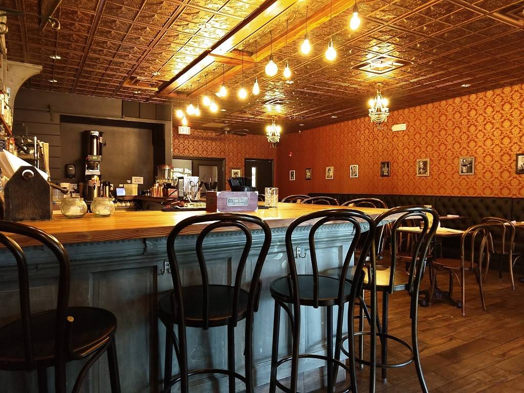 Gigglewaters | restaurant | 737 Main St, Safety Harbor, FL 34695, USA | 7276697077 OR +1 727-669-7077