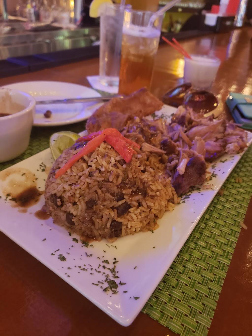 Latin Kitchen | restaurant | 3841 E Tremont Ave, The Bronx, NY 10465, USA | 7188925000 OR +1 718-892-5000