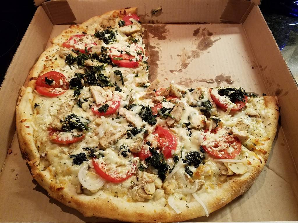 Giovannis Pizza | restaurant | 9502 Chamberlayne Rd, Mechanicsville, VA 23116, USA | 8047462666 OR +1 804-746-2666