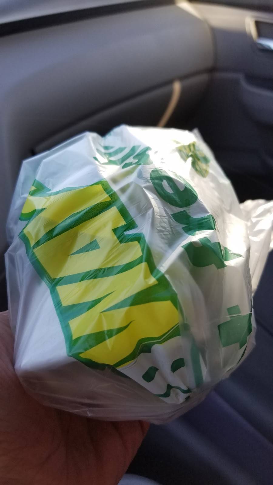 Subway Restaurants | restaurant | 24270 Lyons Ave, Santa Clarita, CA 91321, USA | 6612534999 OR +1 661-253-4999