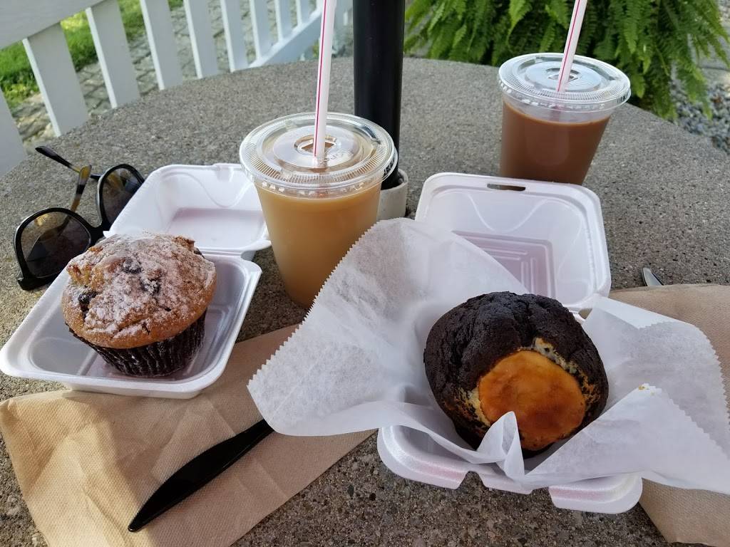 The Widows Walk Ice Creamery and Bicycle Rentals | restaurant | 415 E Riverside Dr, Clarksville, IN 47129, USA | 8127258415 OR +1 812-725-8415